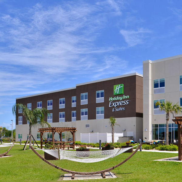 Best Dental Clinics in Trinity, Florida