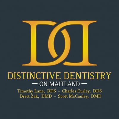 Distinctive Dentistry on Maitland Logo